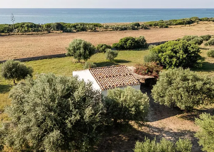 Апартаменти Surrounded By Nature Near The Sea - Чефалу